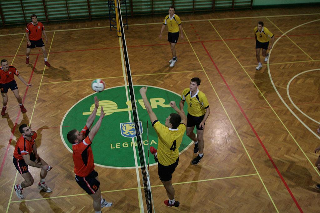 Pierwsze ligowe punkty Ikara