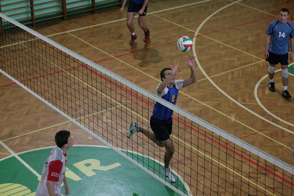 Trzecie zwycięstwo juniorów Ikara