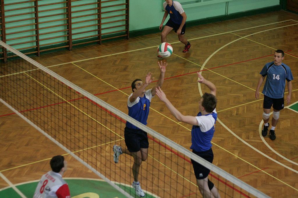 Trzecie zwycięstwo juniorów Ikara
