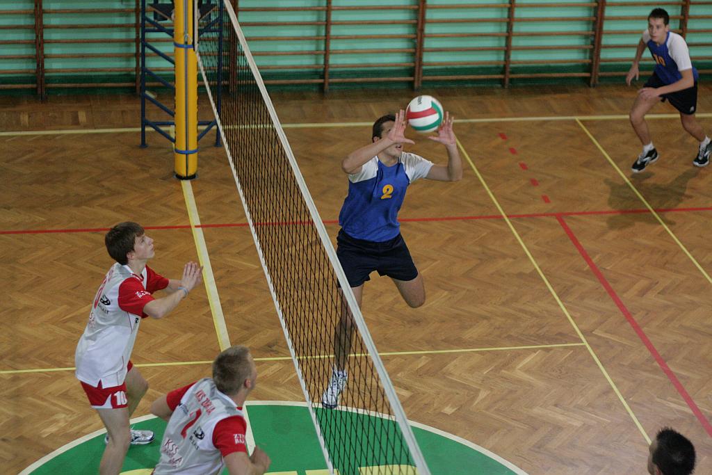 Trzecie zwycięstwo juniorów Ikara