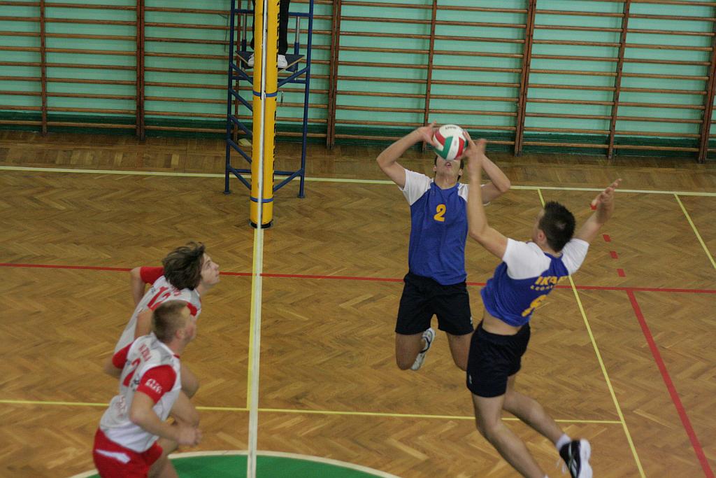 Trzecie zwycięstwo juniorów Ikara