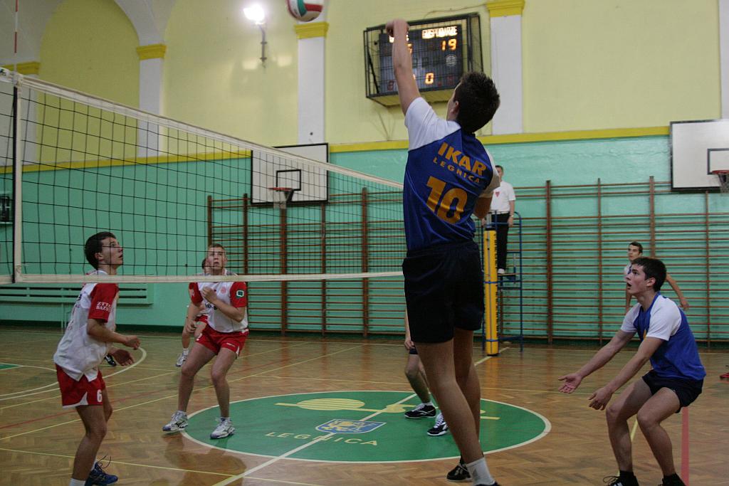 Trzecie zwycięstwo juniorów Ikara