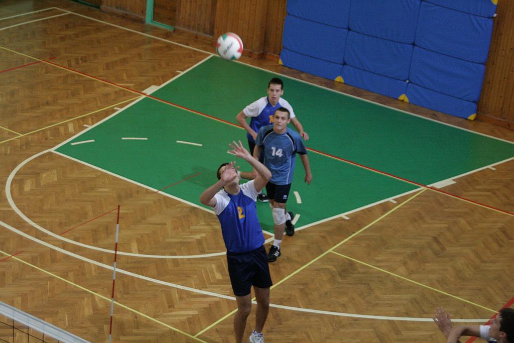 Trzecie zwycięstwo juniorów Ikara