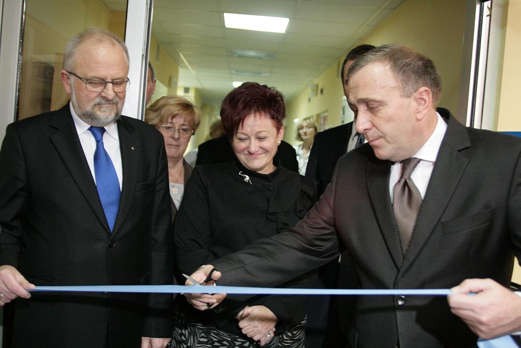 Schetyna otworzył szpitalny oddział