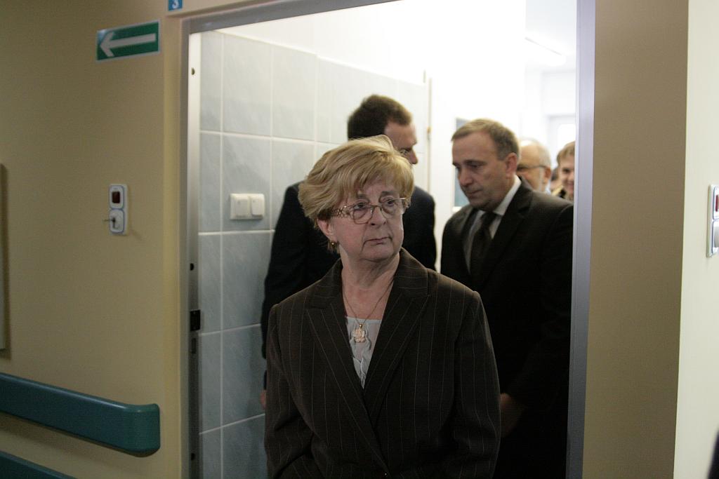 Schetyna otworzył szpitalny oddział