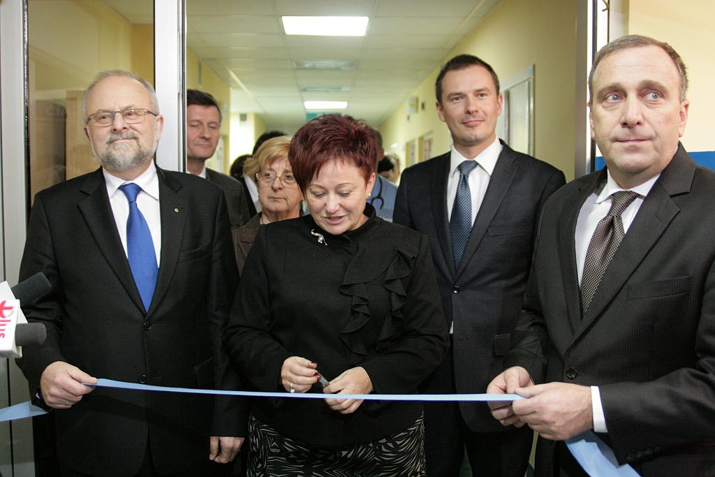 Schetyna otworzył szpitalny oddział