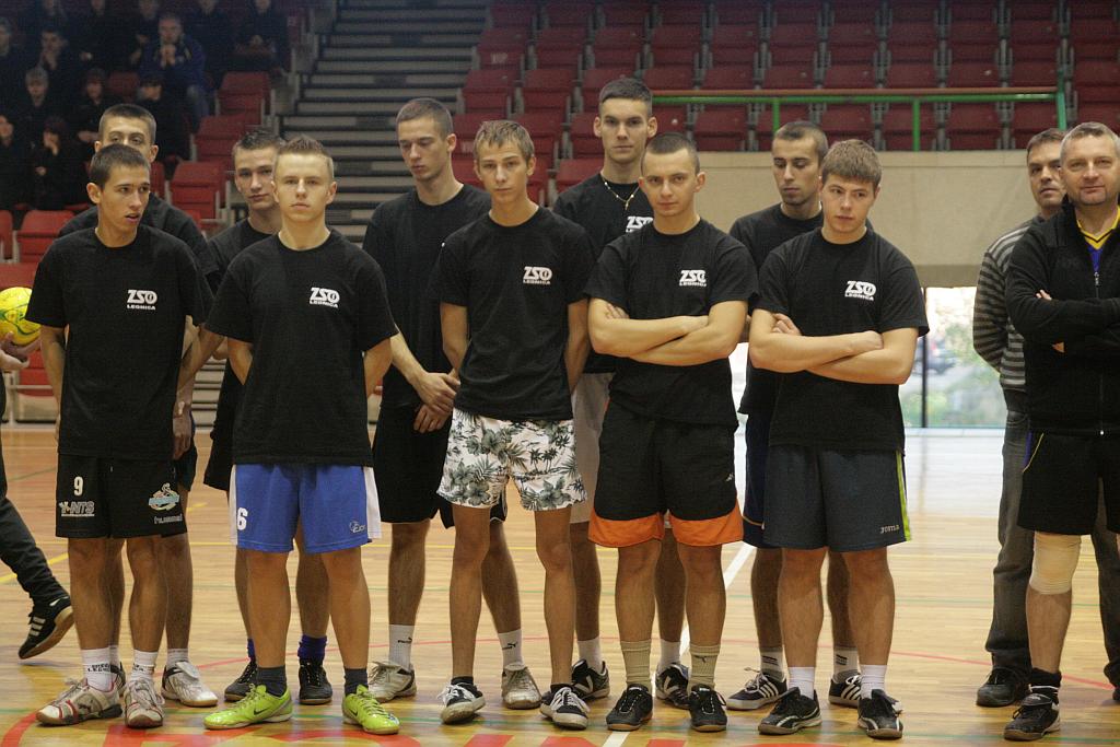 Policjanci grali w piłkę