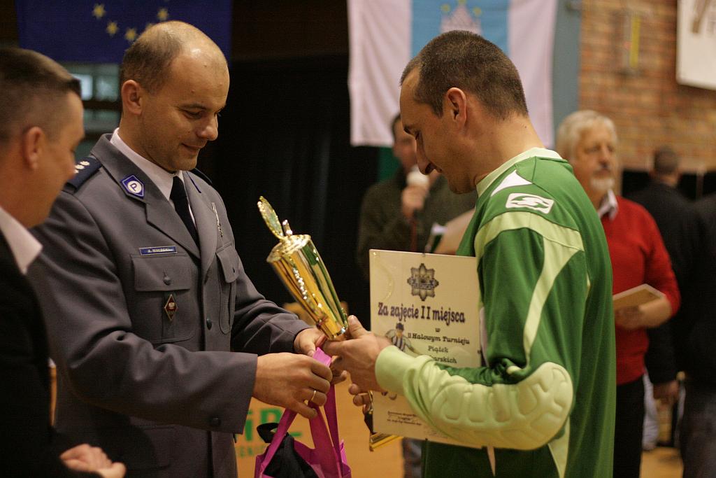 Policjanci grali w piłkę
