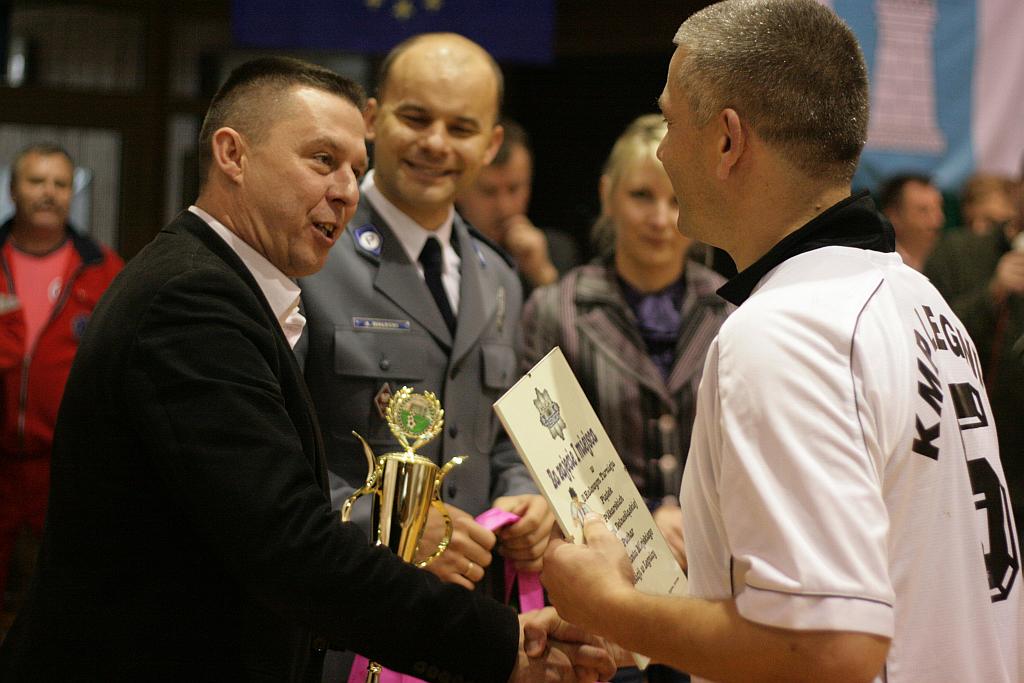 Policjanci grali w piłkę