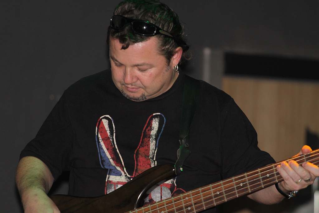 Zaduszki w Sunny Music Club