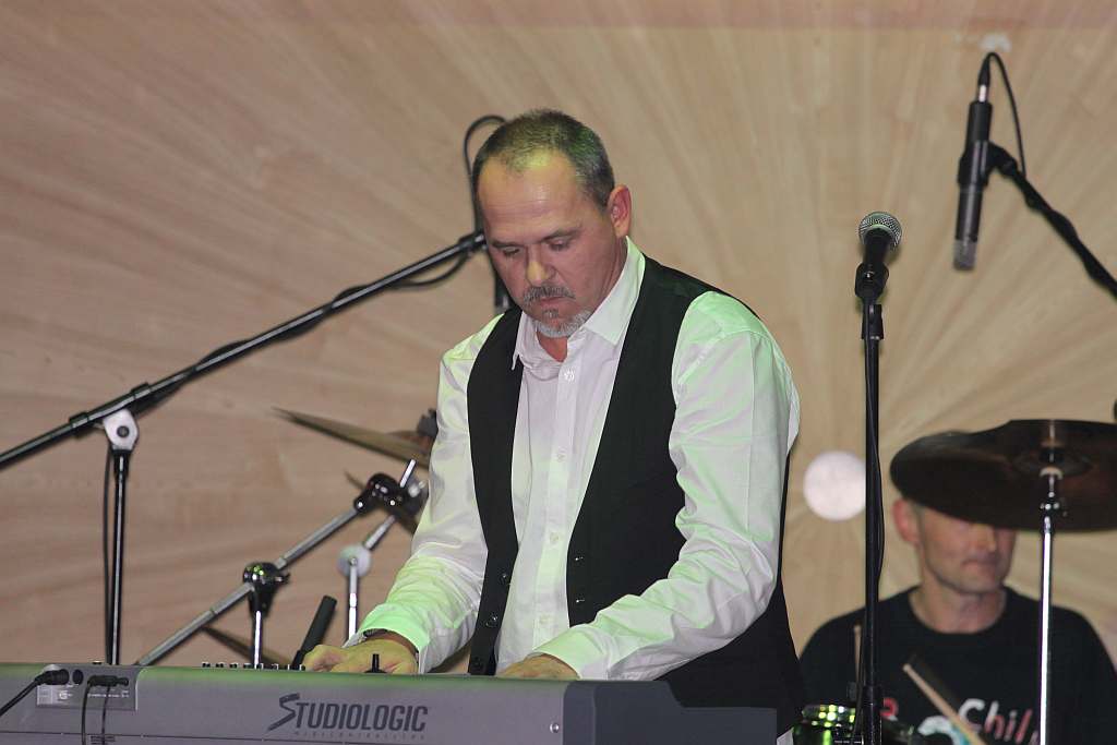Zaduszki w Sunny Music Club