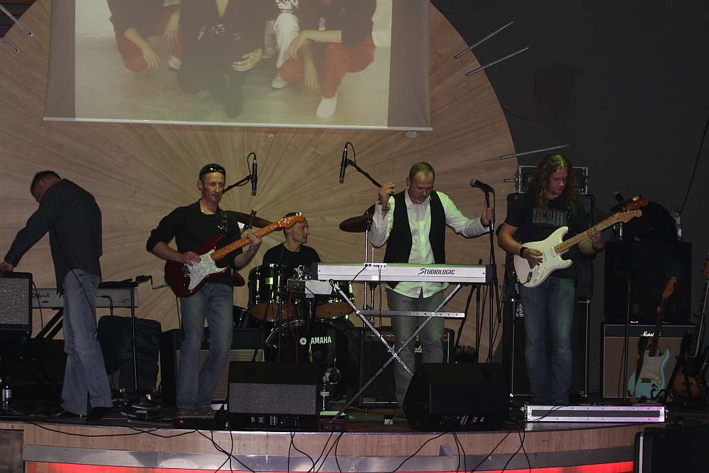 Zaduszki w Sunny Music Club