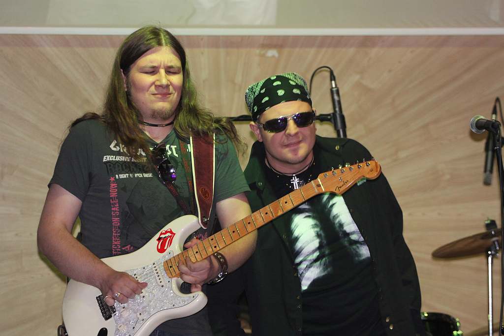 Zaduszki w Sunny Music Club