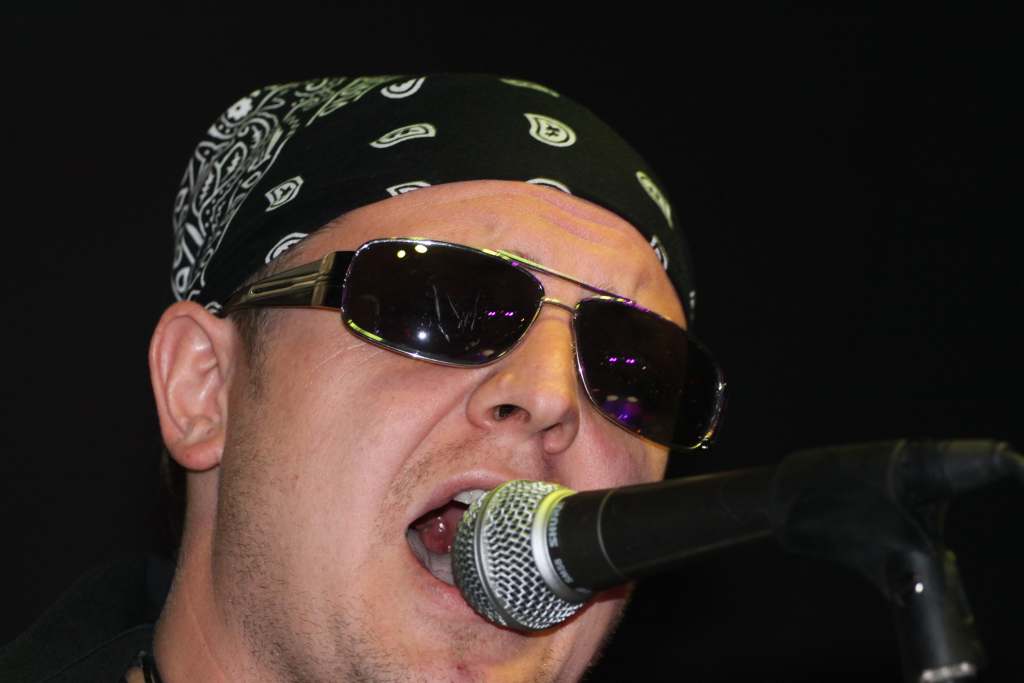 Zaduszki w Sunny Music Club