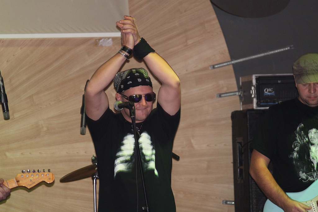 Zaduszki w Sunny Music Club
