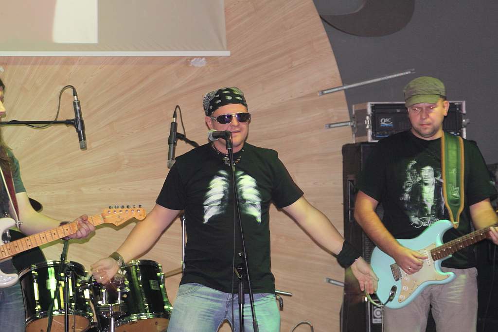 Zaduszki w Sunny Music Club