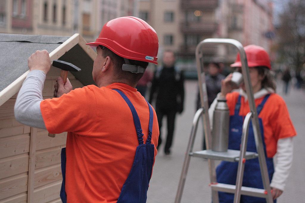 Super L buduje dom na rynku