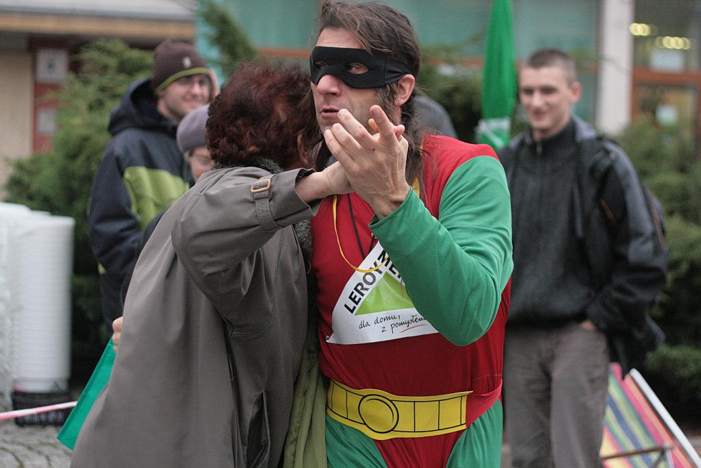 Super L buduje dom na rynku