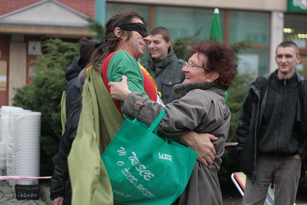 Super L buduje dom na rynku