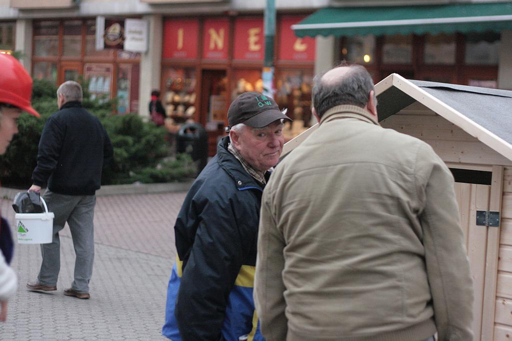 Super L buduje dom na rynku