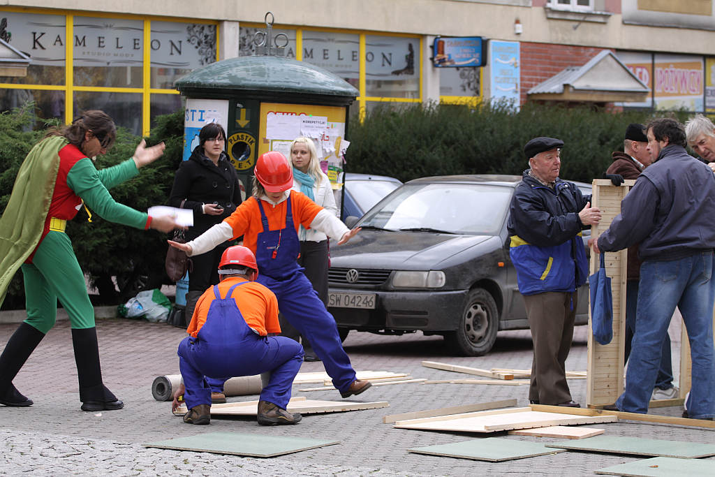 Super L buduje dom na rynku