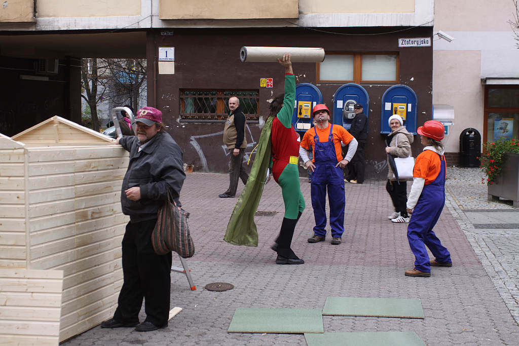 Super L buduje dom na rynku