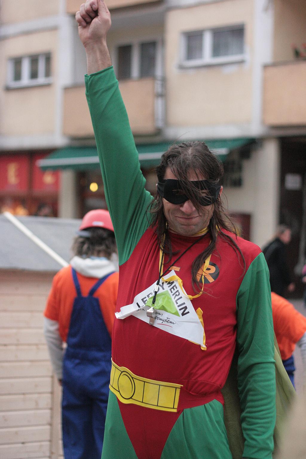 Super L buduje dom na rynku