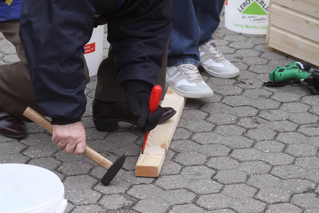 Super L buduje dom na rynku