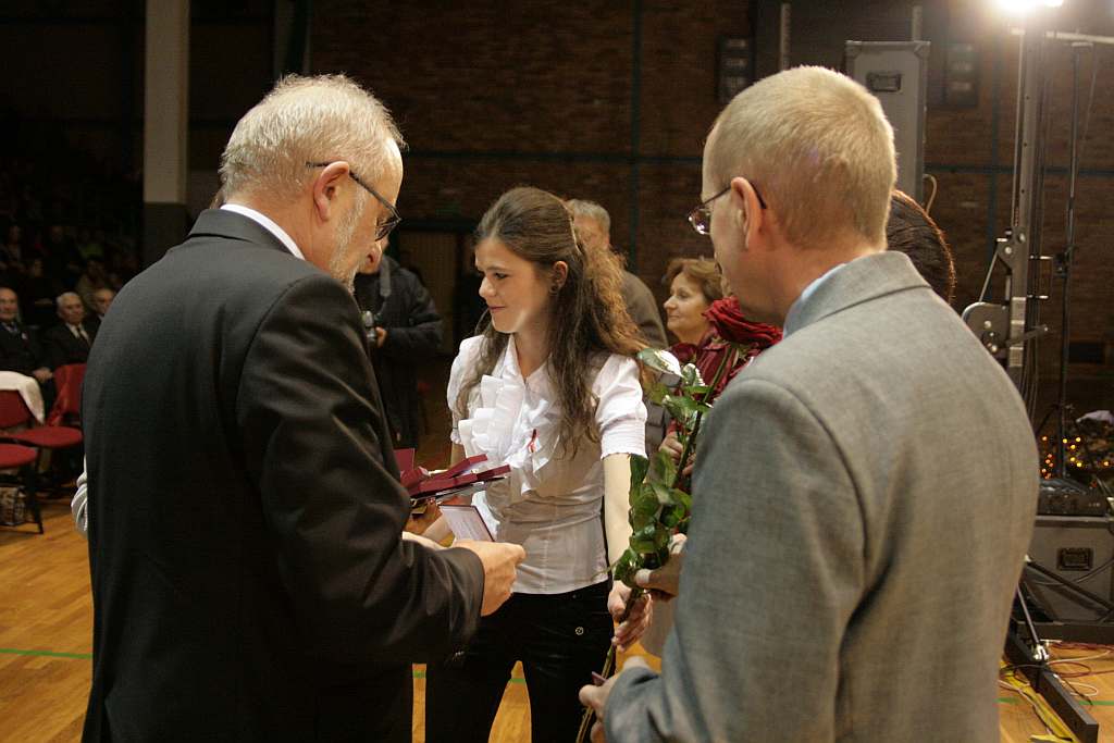 Medale i odznaczenia dla legniczan