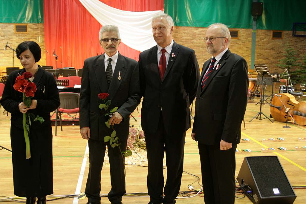 Medale i odznaczenia dla legniczan