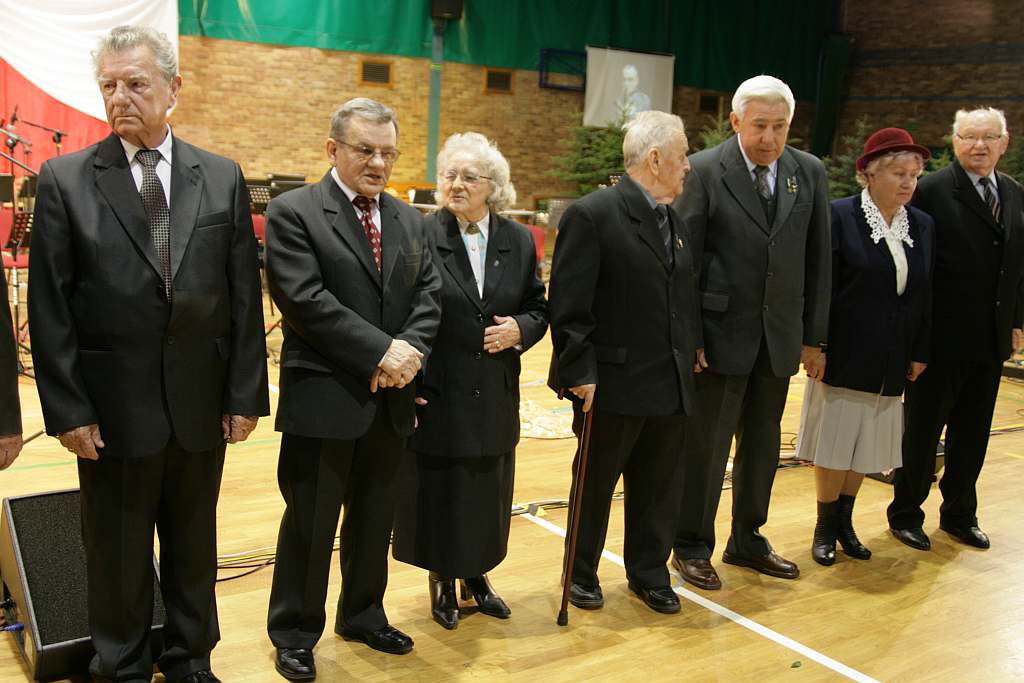 Medale i odznaczenia dla legniczan