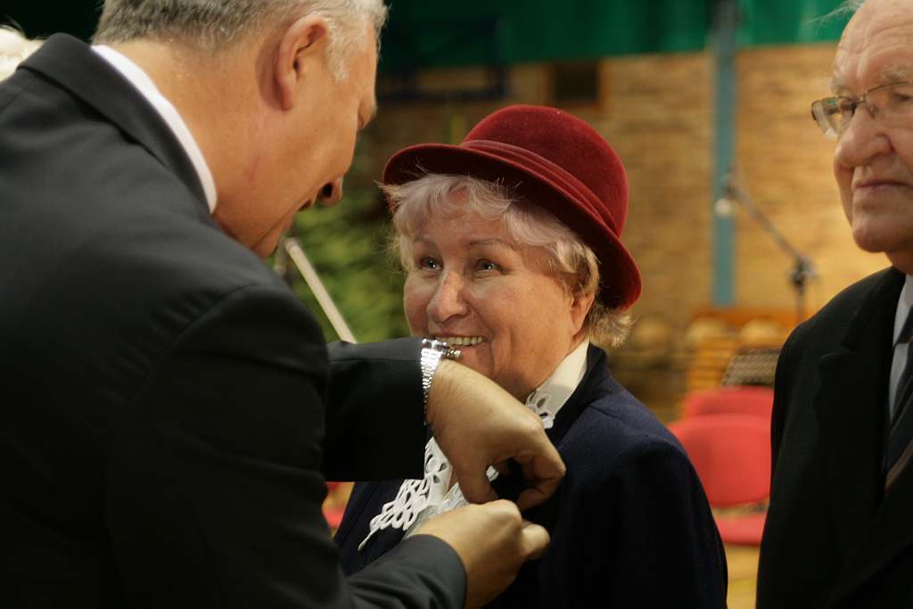 Medale i odznaczenia dla legniczan