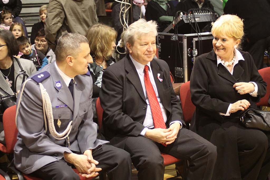 Medale i odznaczenia dla legniczan