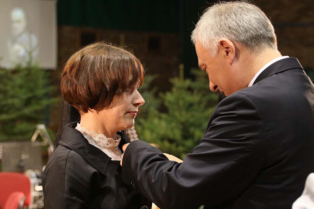 Medale i odznaczenia dla legniczan