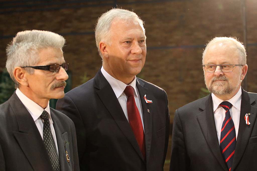 Medale i odznaczenia dla legniczan