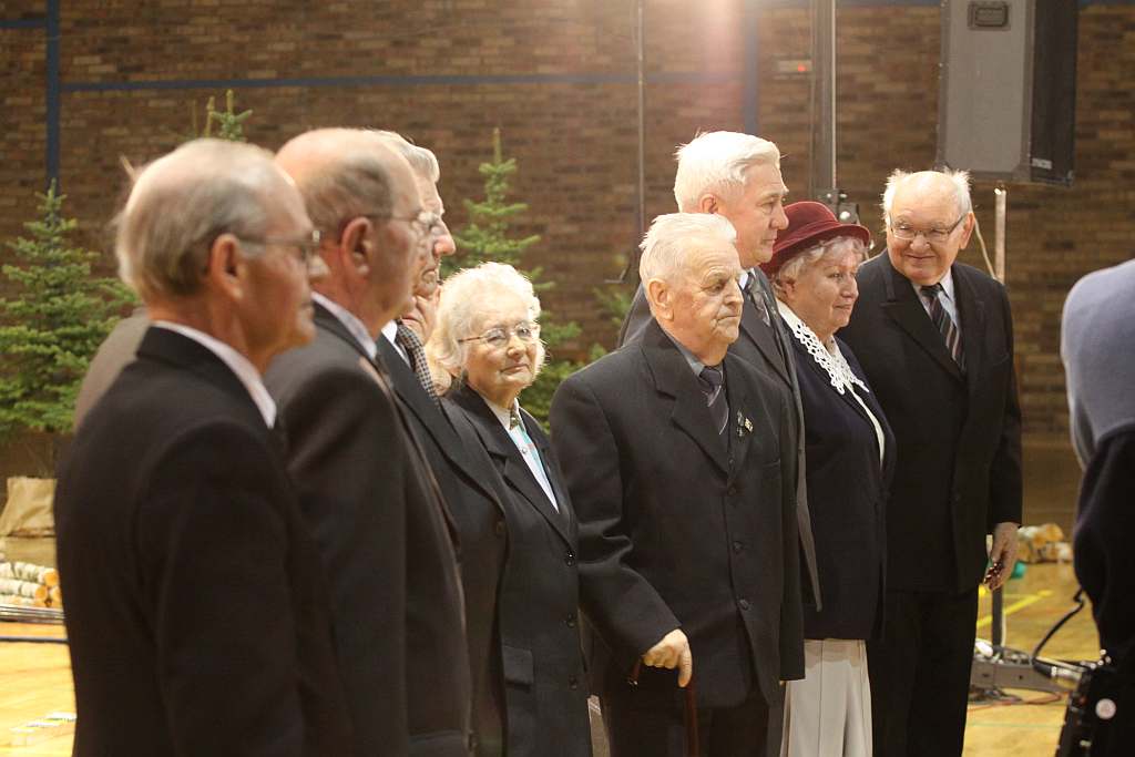 Medale i odznaczenia dla legniczan