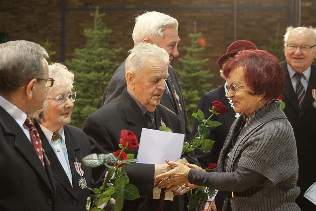 Medale i odznaczenia dla legniczan