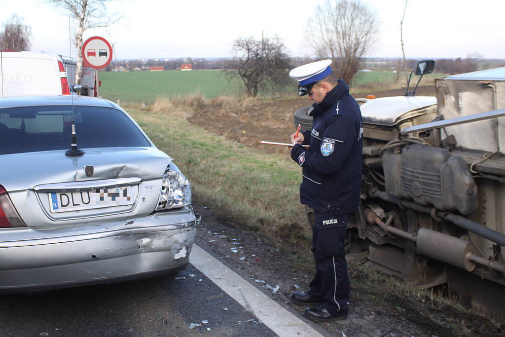 Karambol sześciu aut