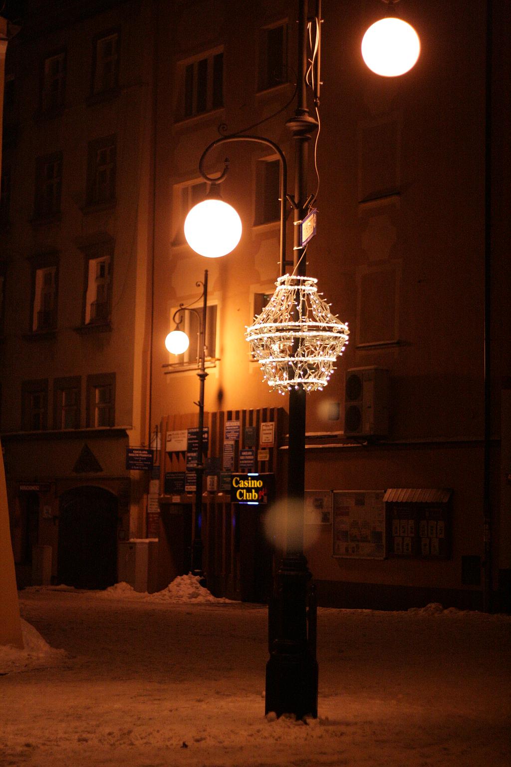 Legnicki rynek pięknie świeci