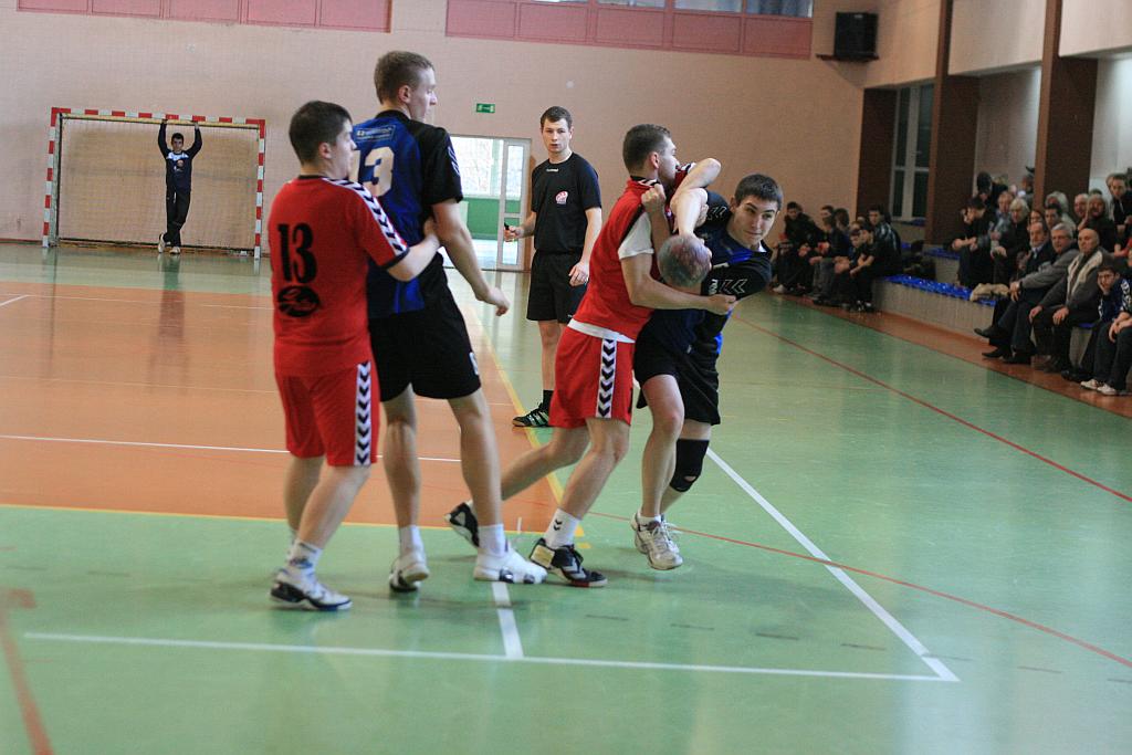 Remis w derbach