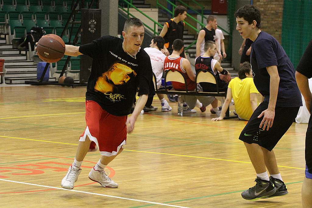 Trio Basket 2011
