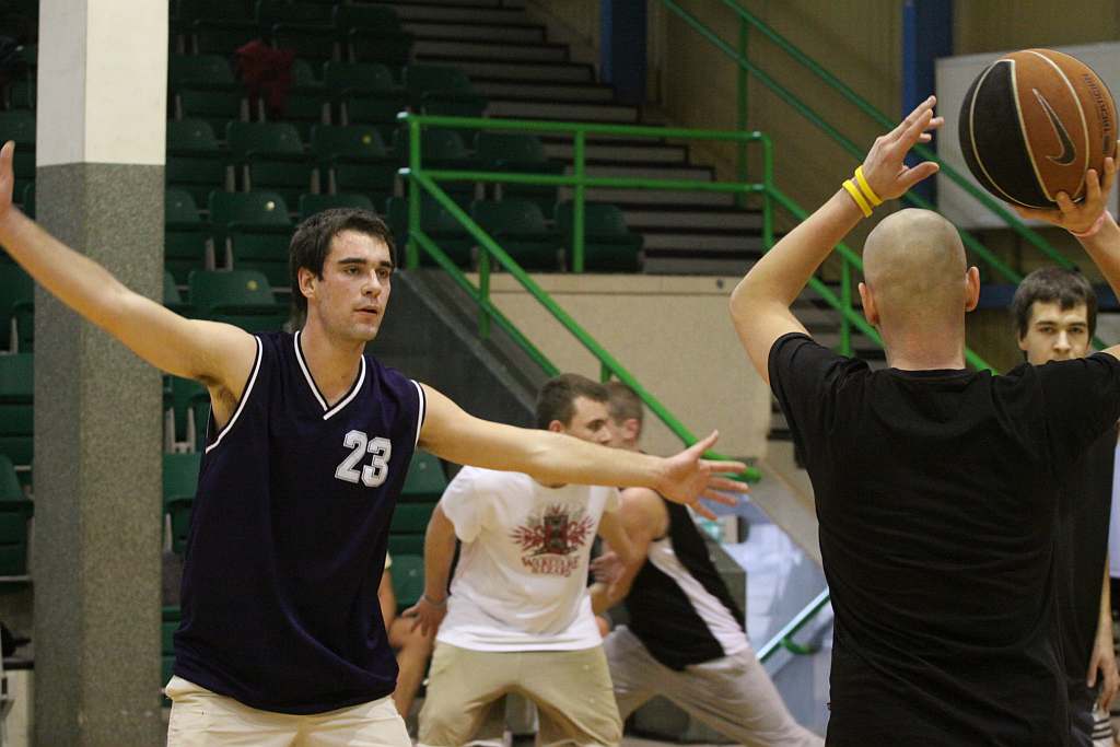 Trio Basket 2011