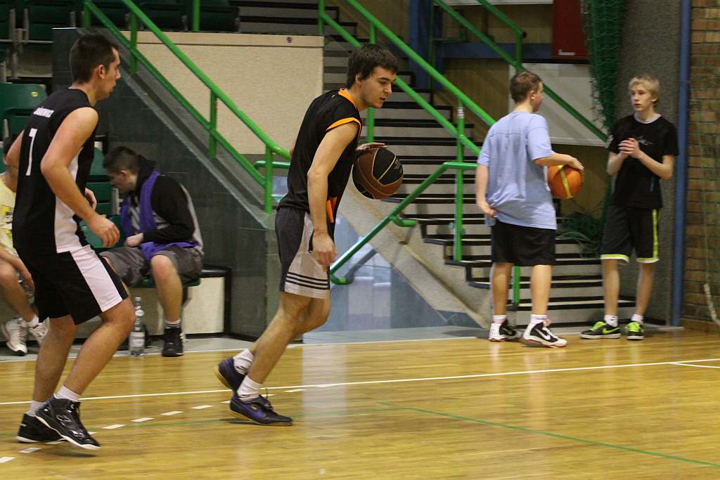 Trio Basket 2011