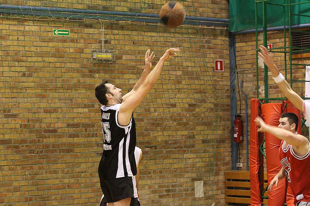 Trio Basket 2011