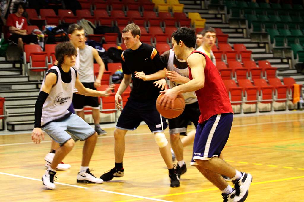 Trio Basket 2011