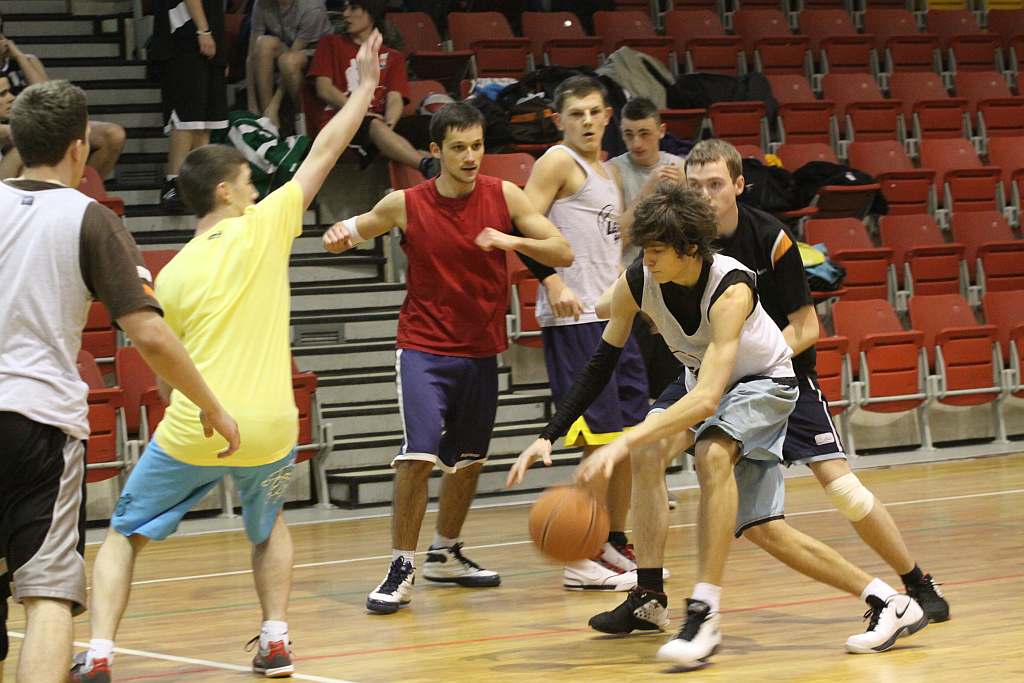 Trio Basket 2011