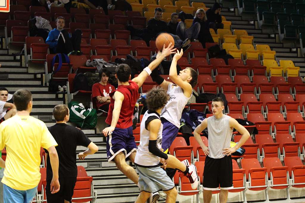 Trio Basket 2011