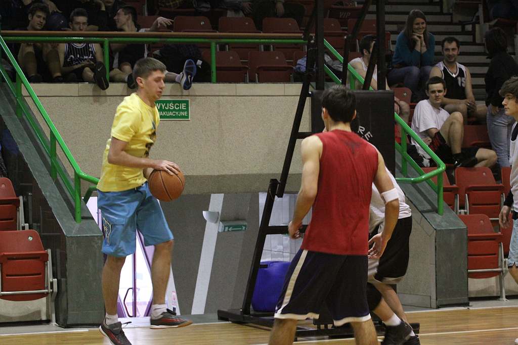 Trio Basket 2011