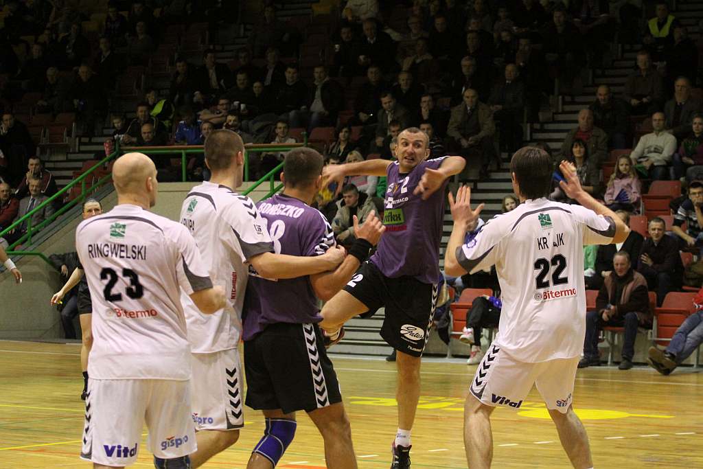 Reflex Miedź dalej od Final Four