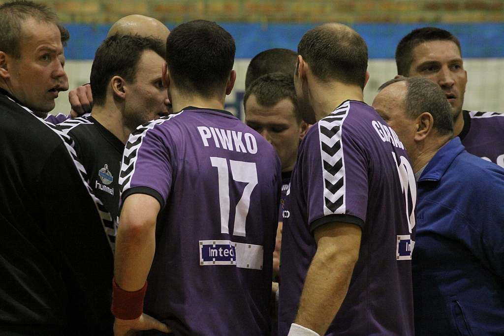 Reflex Miedź dalej od Final Four
